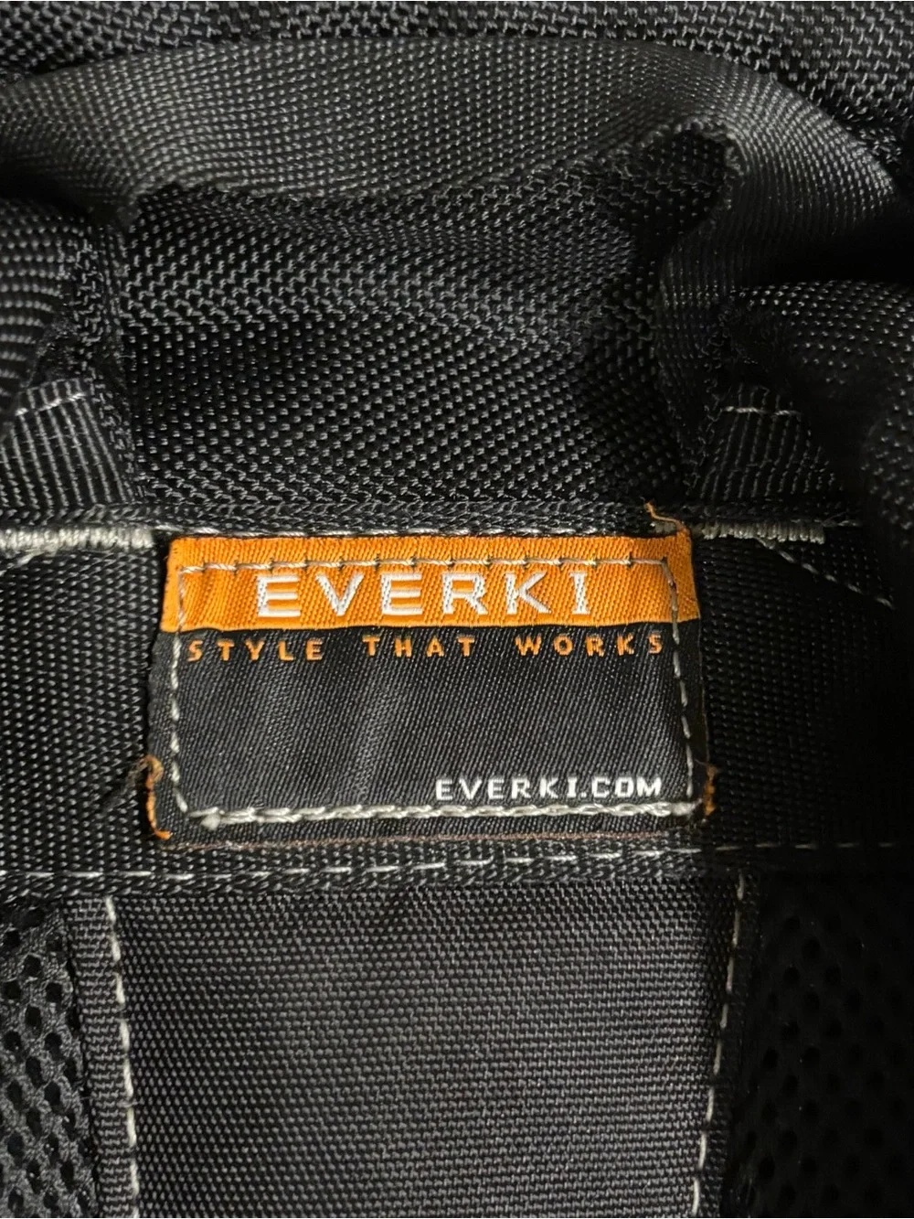 Everki black nylon